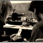 CELULARES EN CLASES